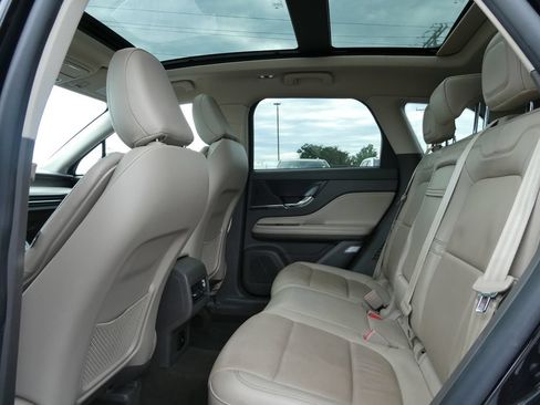 Used 2022 Lincoln Corsair Reserve FWD image 19