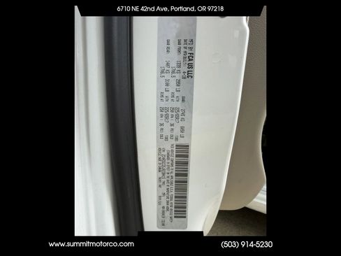 Used 2018 Dodge Grand Caravan SXT FWD image 32