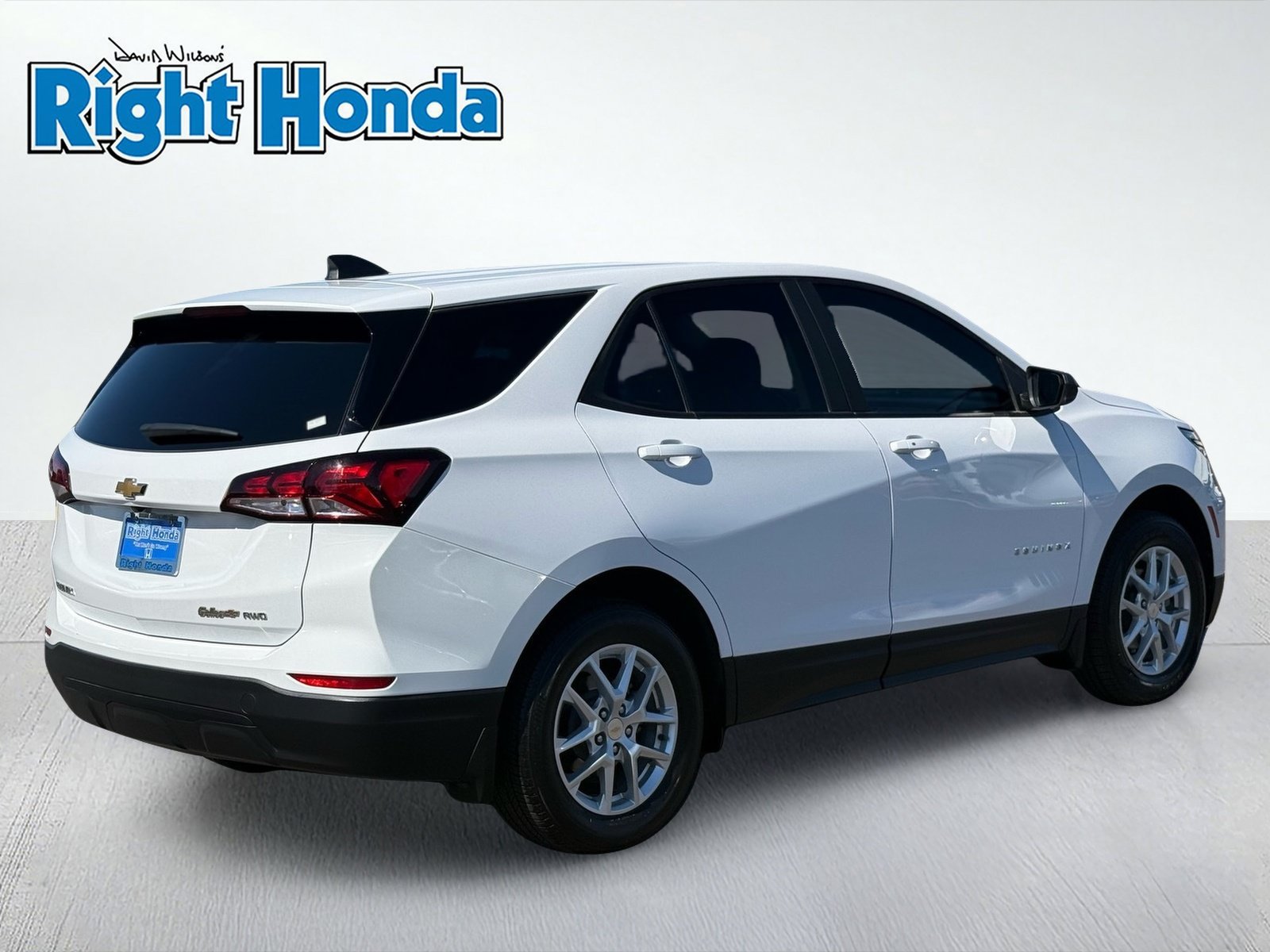 Used 2023 Chevrolet Equinox LS w/ LS Convenience Package AWD/4WD image 8