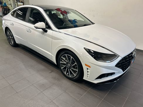 Used 2020 Hyundai Sonata Limited FWD image 2