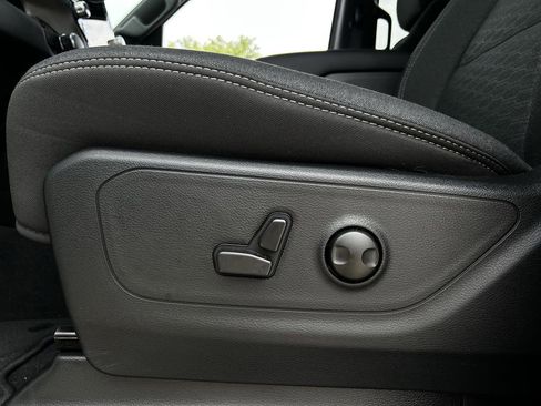 Used 2026 RAM 1500 Lone Star RWD image 30