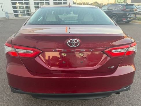 Used 2019 Toyota Camry LE FWD image 8