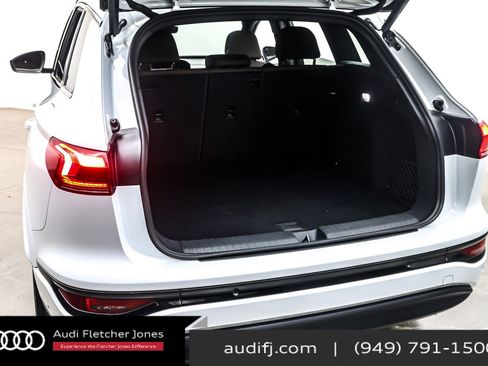 Used 2025 Audi Q6 e-tron Premium Plus w/ Premium Plus image 23