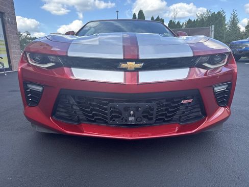 Used 2017 Chevrolet Camaro SS RWD image 5