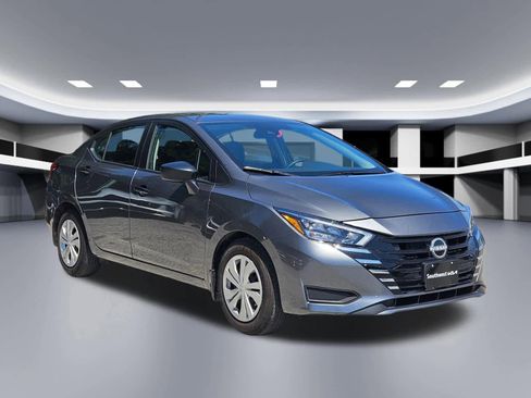 Used 2025 Nissan Versa S w/ Trunk Package FWD image 8
