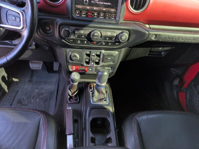 Used 2018 Jeep Wrangler Unlimited Rubicon w/ Dual Top Group AWD/4WD image 21