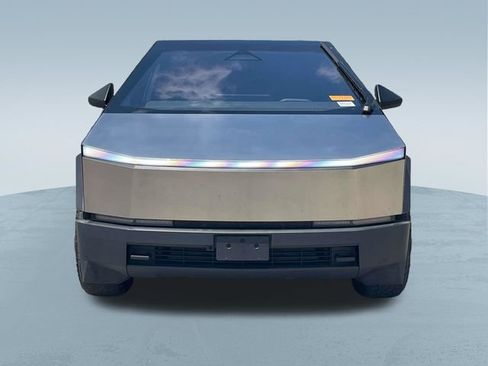 Used 2024 Tesla Cybertruck AWD Crew Cab image 10
