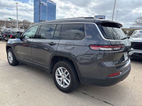 Used 2024 Jeep Grand Cherokee L Laredo image 3