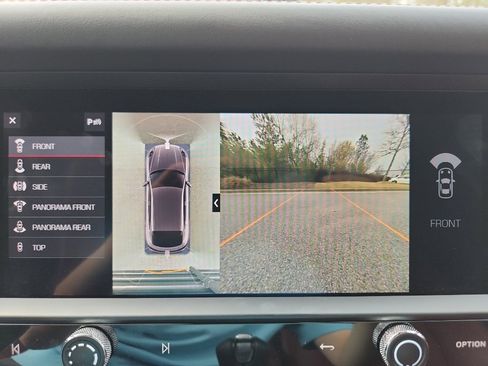 Certified 2023 Porsche Macan Turbo image 33