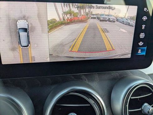 Used 2022 Mercedes-Benz GLC 300 4MATIC image 14