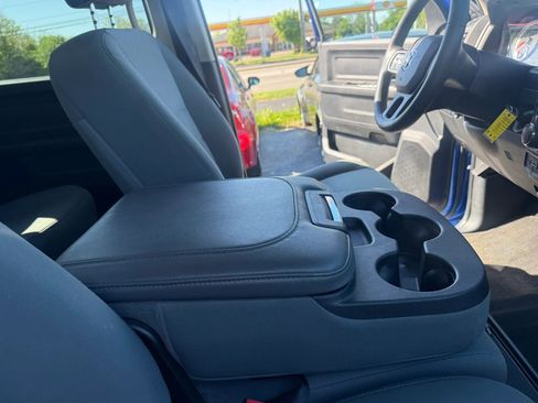 Used 2017 RAM 1500 Express AWD/4WD image 22
