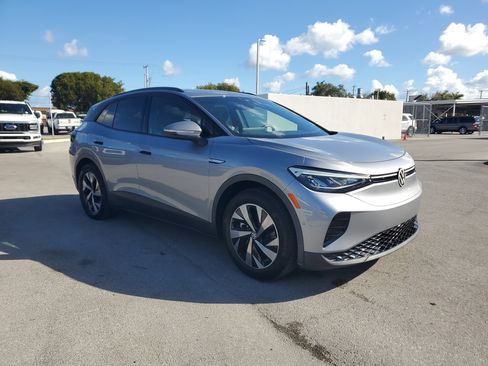 Used 2023 Volkswagen ID.4 Pro image 3