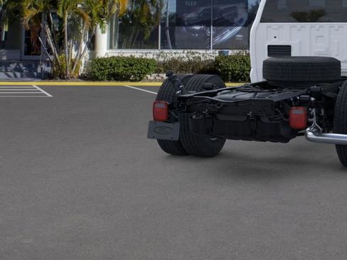 New 2025 Ford F350 XL w/ XL Chrome Package image 21