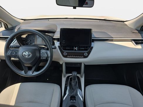 Used 2024 Toyota Corolla Cross L FWD image 9