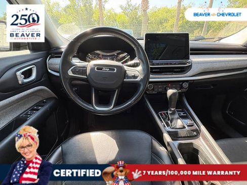Used 2022 Jeep Compass Latitude w/ Sun and Sound Group AWD/4WD image 16