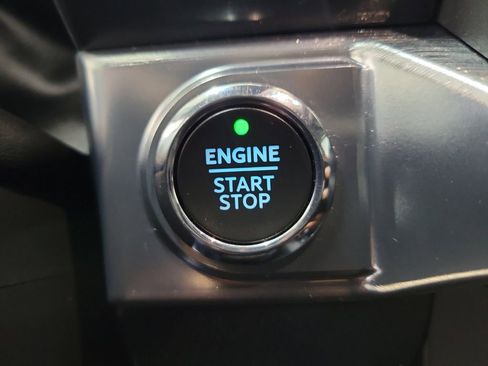 Used 2022 Ford F150 Lariat image 30