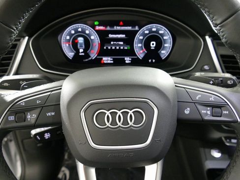 Used 2025 Audi Q5 2.0T Premium image 17