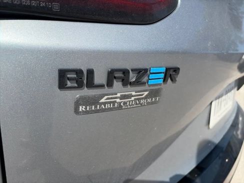Used 2024 Chevrolet Blazer EV RS AWD/4WD image 17