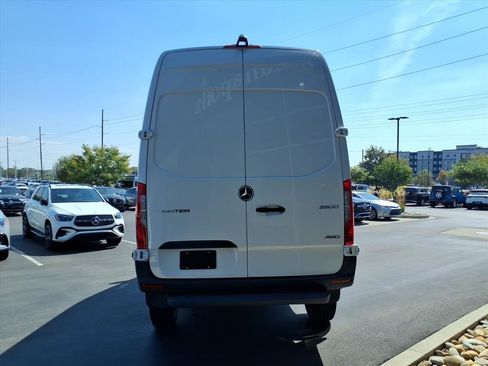 New 2025 Mercedes-Benz Sprinter 2500 image 5