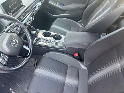 Used 2023 Honda Civic Sport image 3