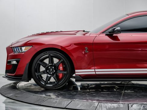 Used 2021 Ford Mustang Shelby GT500 w/ Carbon Fiber Handling Package RWD image 10