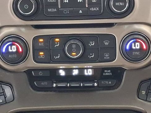 Used 2015 GMC Yukon Denali w/ Premium Package AWD/4WD image 5