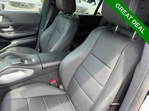 Used 2025 Mercedes-Benz GLS 450 4MATIC image 31