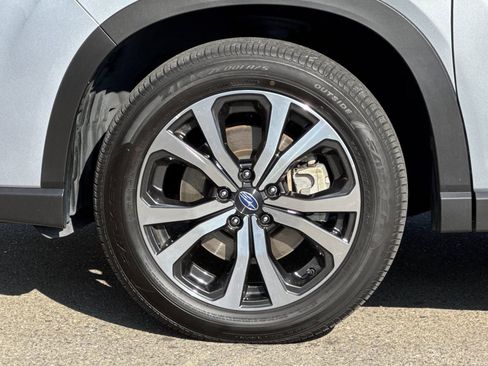 Used 2023 Subaru Forester Limited image 29