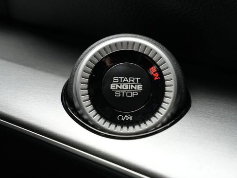 New 2026 Jeep Grand Wagoneer L Limited AWD/4WD image 13