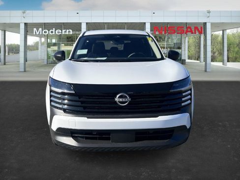 New 2026 Nissan Kicks S image 8