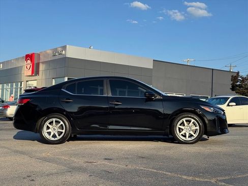 Certified 2024 Nissan Sentra S FWD image 2