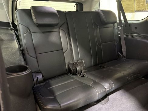 Used 2020 GMC Yukon XL SLT AWD/4WD image 14