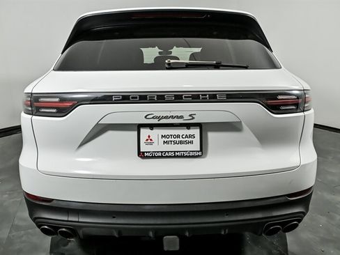 Used 2020 Porsche Cayenne S AWD/4WD image 8