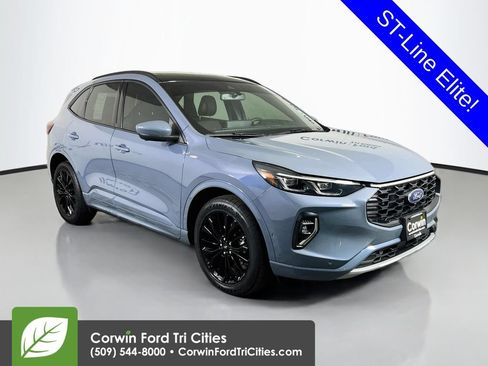 Used 2023 Ford Escape ST-Line Elite w/ Premium Technology Package AWD/4WD image 1