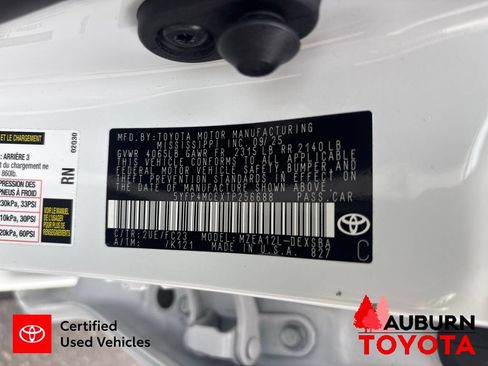 Used 2026 Toyota Corolla SE w/ SE Package FWD image 29