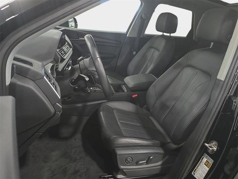Used 2020 Audi Q5 2.0T Premium w/ Convenience Package image 14