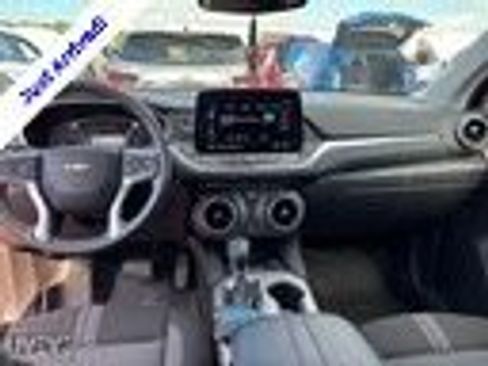 Used 2024 Chevrolet Blazer LT w/ Convenience Package FWD image 6