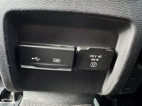 Used 2020 Jeep Cherokee Trailhawk w/ Cold Weather Group image 21