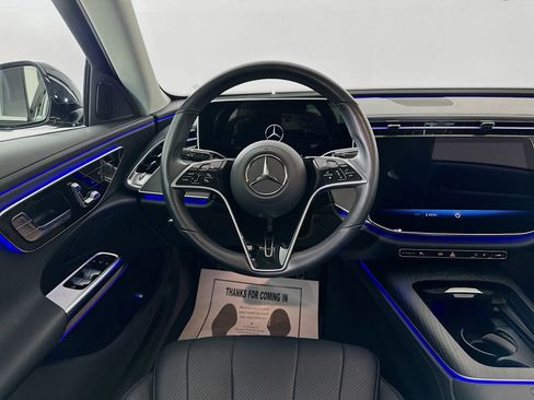 Used 2025 Mercedes-Benz E 350 4MATIC Sedan image 25