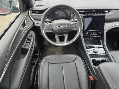 Used 2024 Jeep Grand Cherokee Limited 4xe w/ Luxury Tech Group II image 21