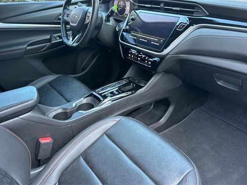 Used 2023 Chevrolet Bolt EUV Premier w/ Redline Edition image 16