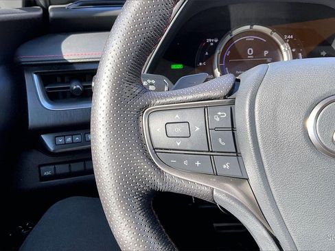 Used 2019 Lexus UX 250h F Sport w/ F Sport Premium Package image 11