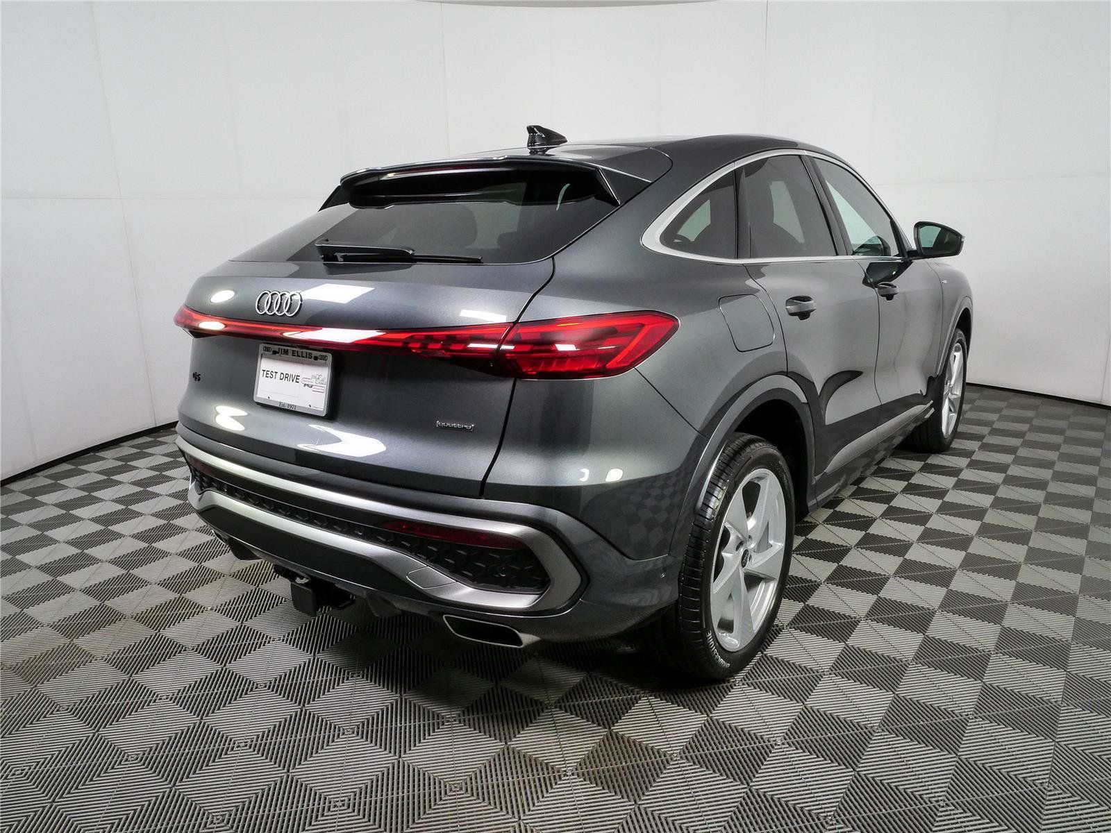 New 2026 Audi Q5 Premium Plus AWD/4WD image 3