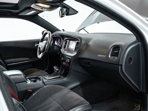 Used 2015 Dodge Charger SRT Hellcat image 27