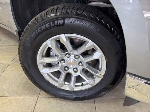 Used 2025 Chevrolet Silverado 1500 LT image 4