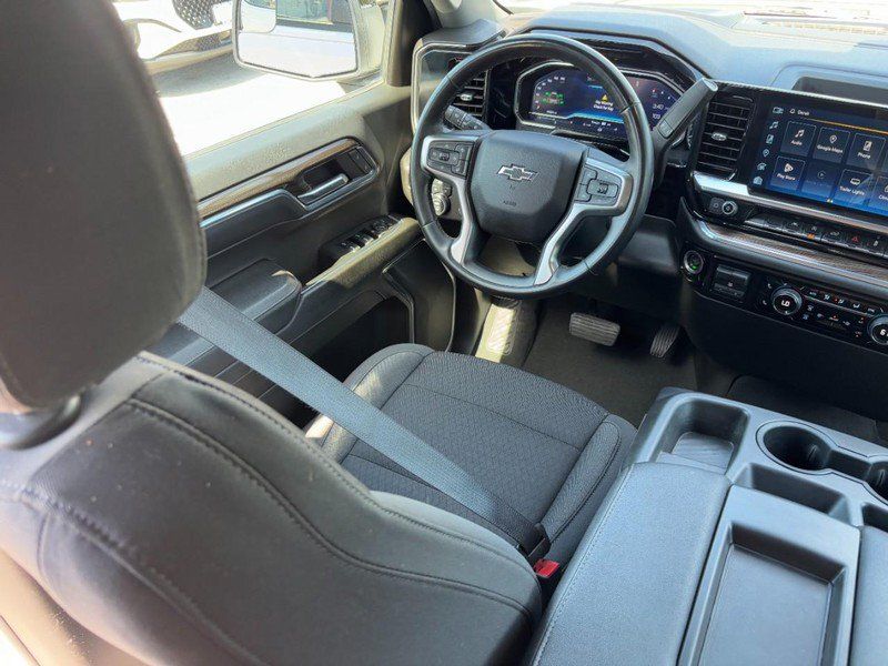 Used 2024 Chevrolet Silverado 1500 RST AWD/4WD image 12