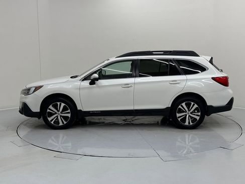 Used 2019 Subaru Outback 2.5i Limited w/ Popular Package #2 image 4