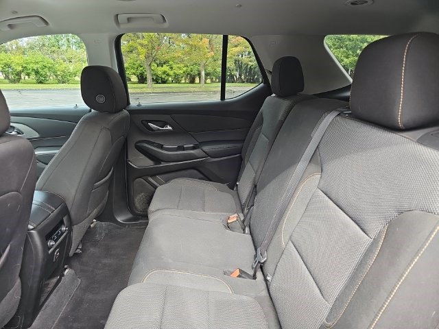 Used 2021 Chevrolet Traverse LS AWD/4WD image 14