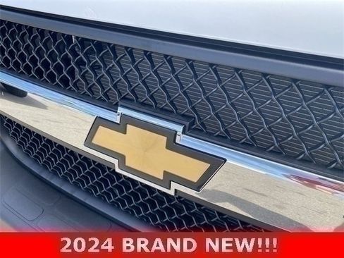 Used 2024 Chevrolet Express 2500 w/ Driver Convenience Package image 27