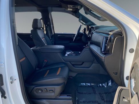 Used 2025 GMC Sierra 2500 AT4 w/ AT4 Premium Plus Package image 15